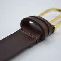 smalle bruine damesriem met gouden gesp 