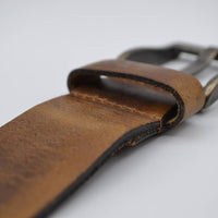 Stoere zandkleurige riem met gave details