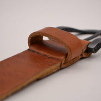 Cognac Jeans riem met slingerpunt