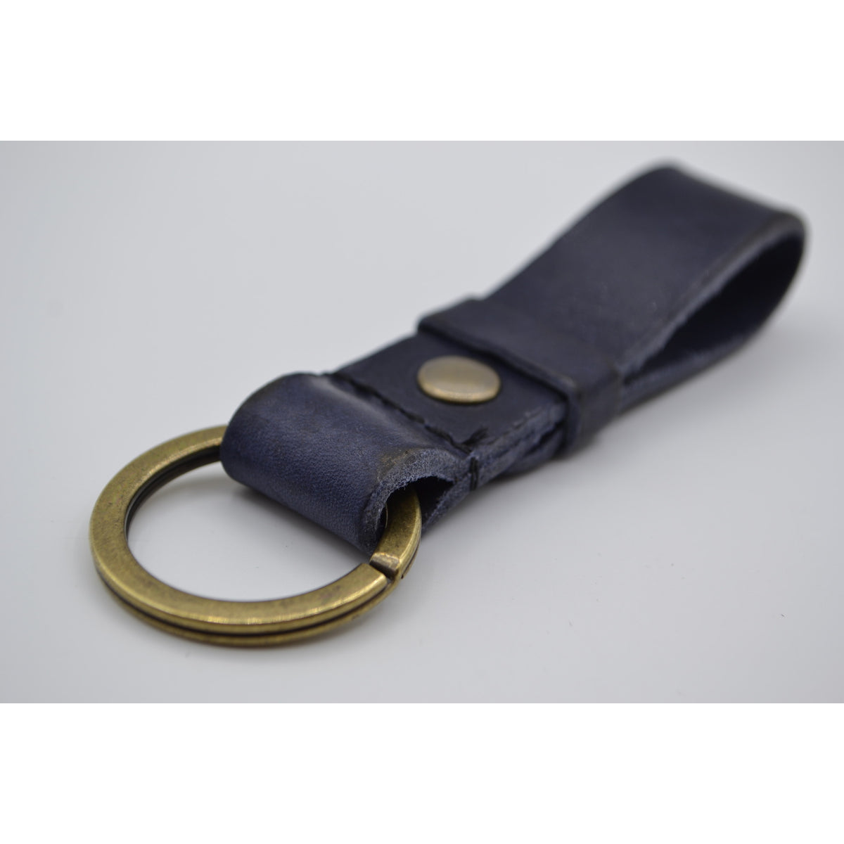Blauwe vintage sleutelhanger met naam of logo