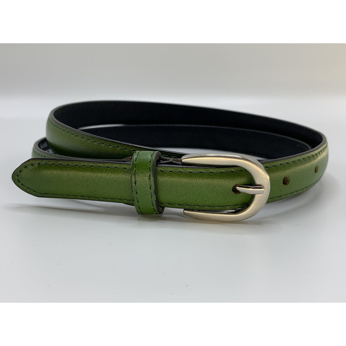 Nette groene 2cm brede damesriem.