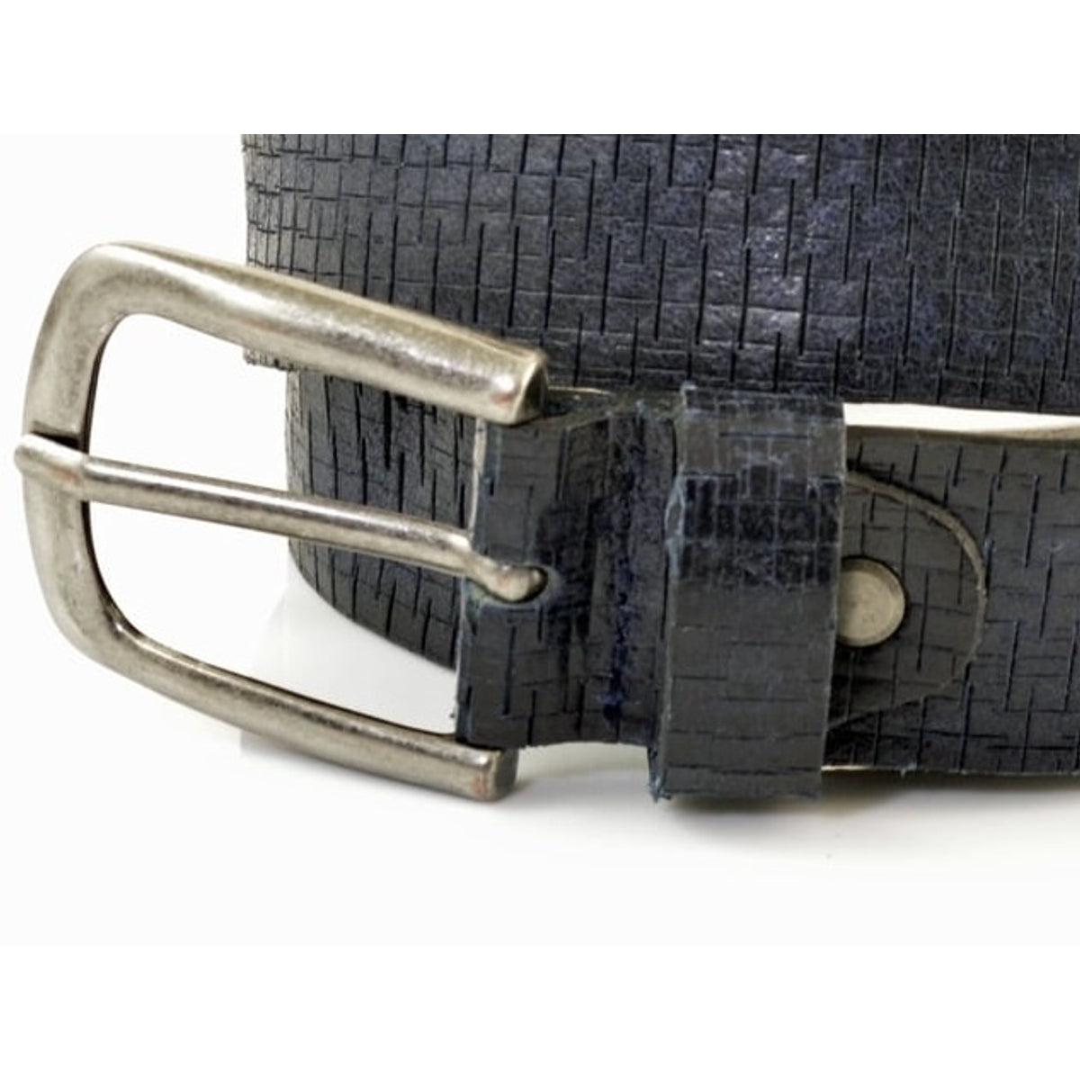Blauw 3,5cm brede riem gemaakt van Italiaans leer met een mooi patroon.