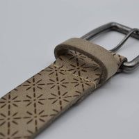 Ster gelaserde taupe echt lederen riem