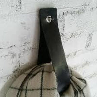 Toiletrolhouder van leer