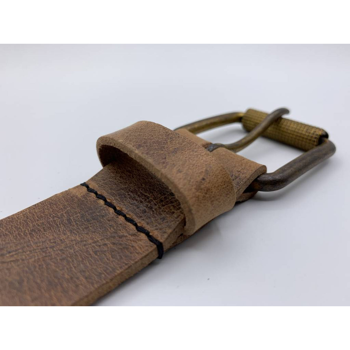 Stoere cognac riem met gekreukt leer