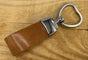 Cognac sleutelhanger met hart vormige sleutelring