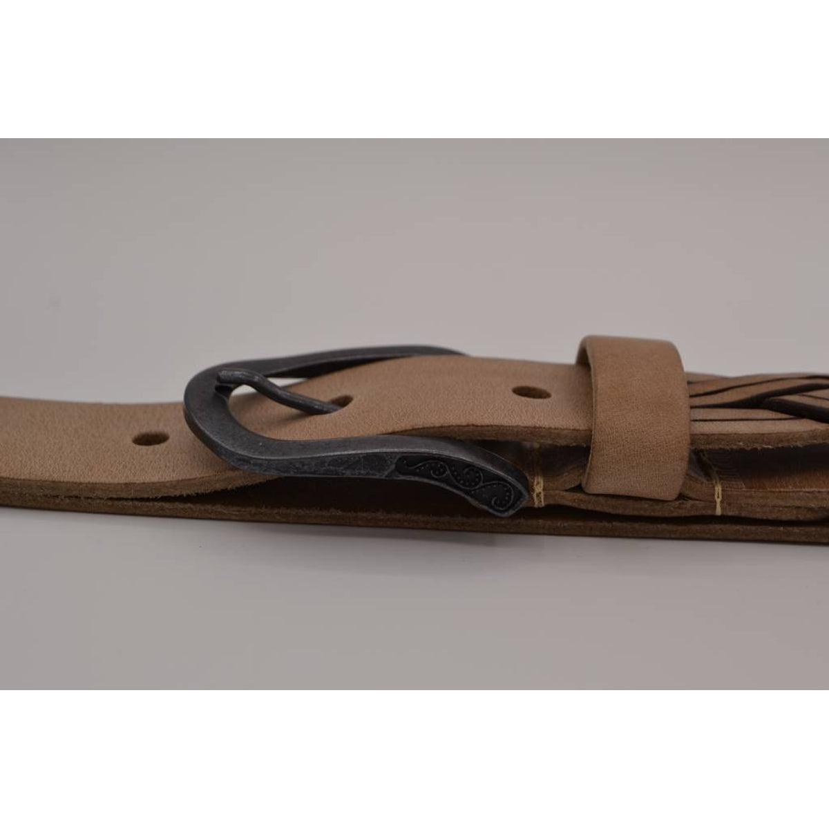 Taupe Jeans riem met slingerpunt