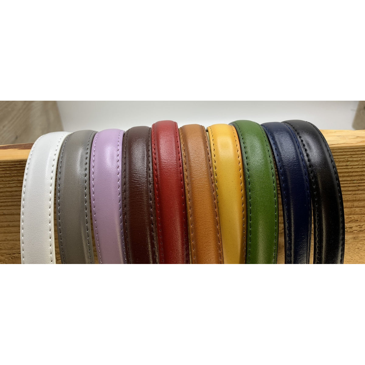 Nette lak zwarte 2cm brede damesriem. 