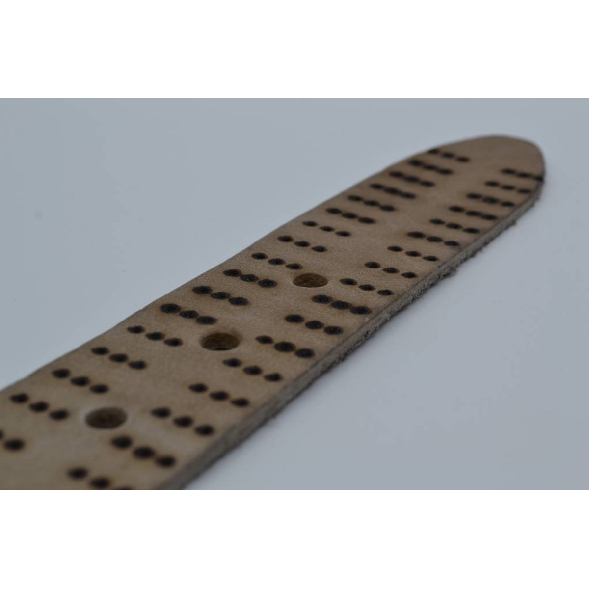 4cm triple dot gelaserde taupe volnerf lederen riem