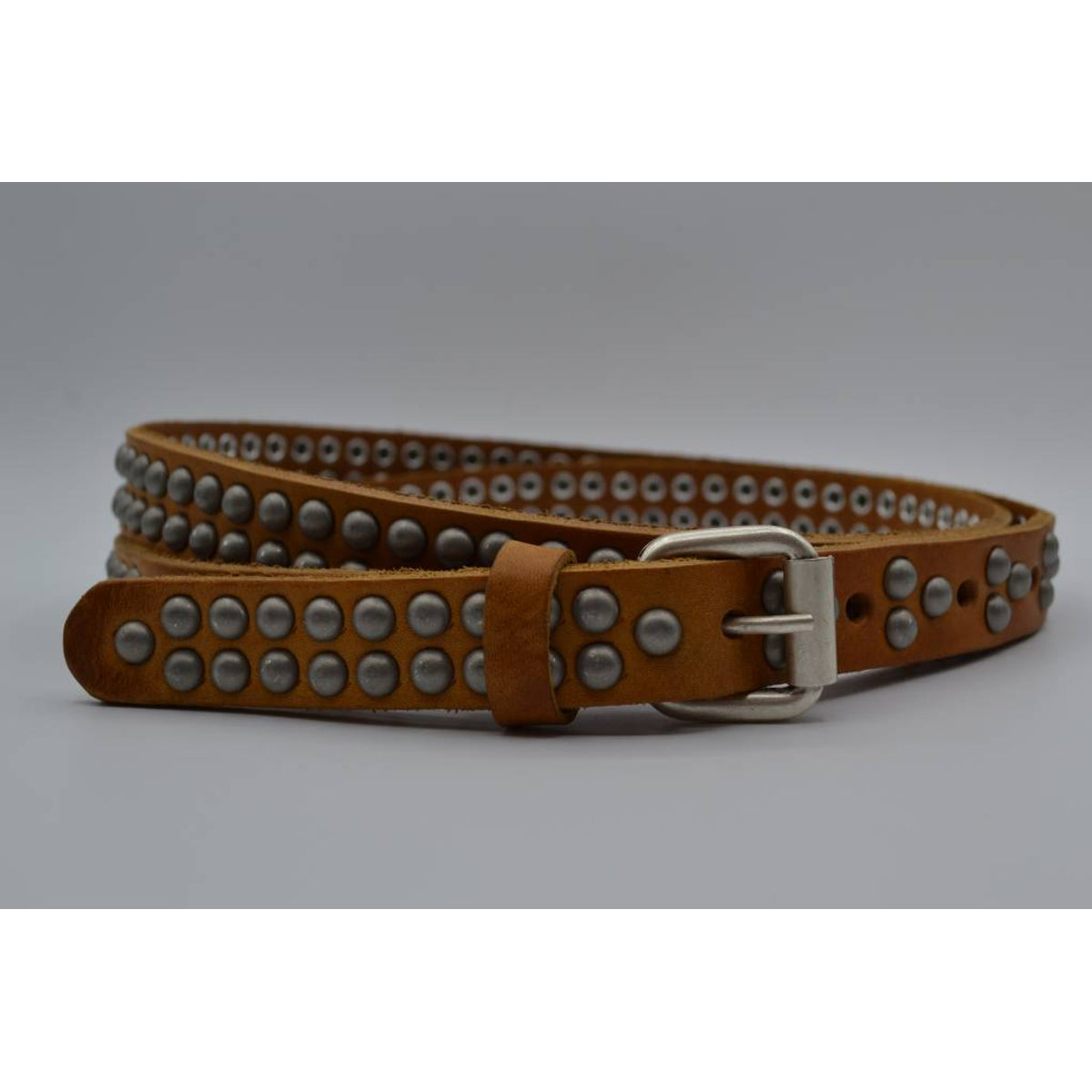 cognac 20mm brede riem met bolstuds