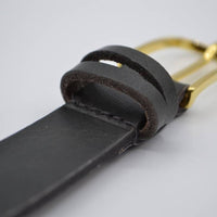 smalle grijze damesriem met gouden gesp