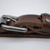 bruine 20mm brede riem met studs op de lus
