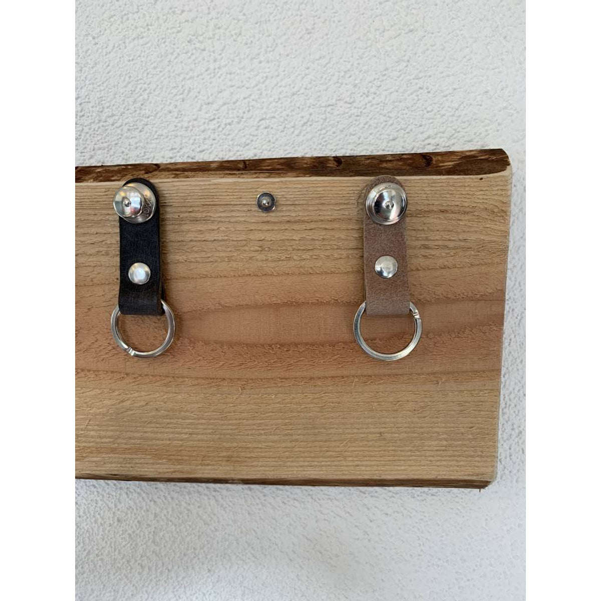 Sleutelplank inclusief 4 echt lederen sleutelhangers