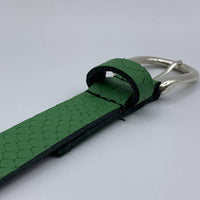 smalle groene damesriem met slangen print