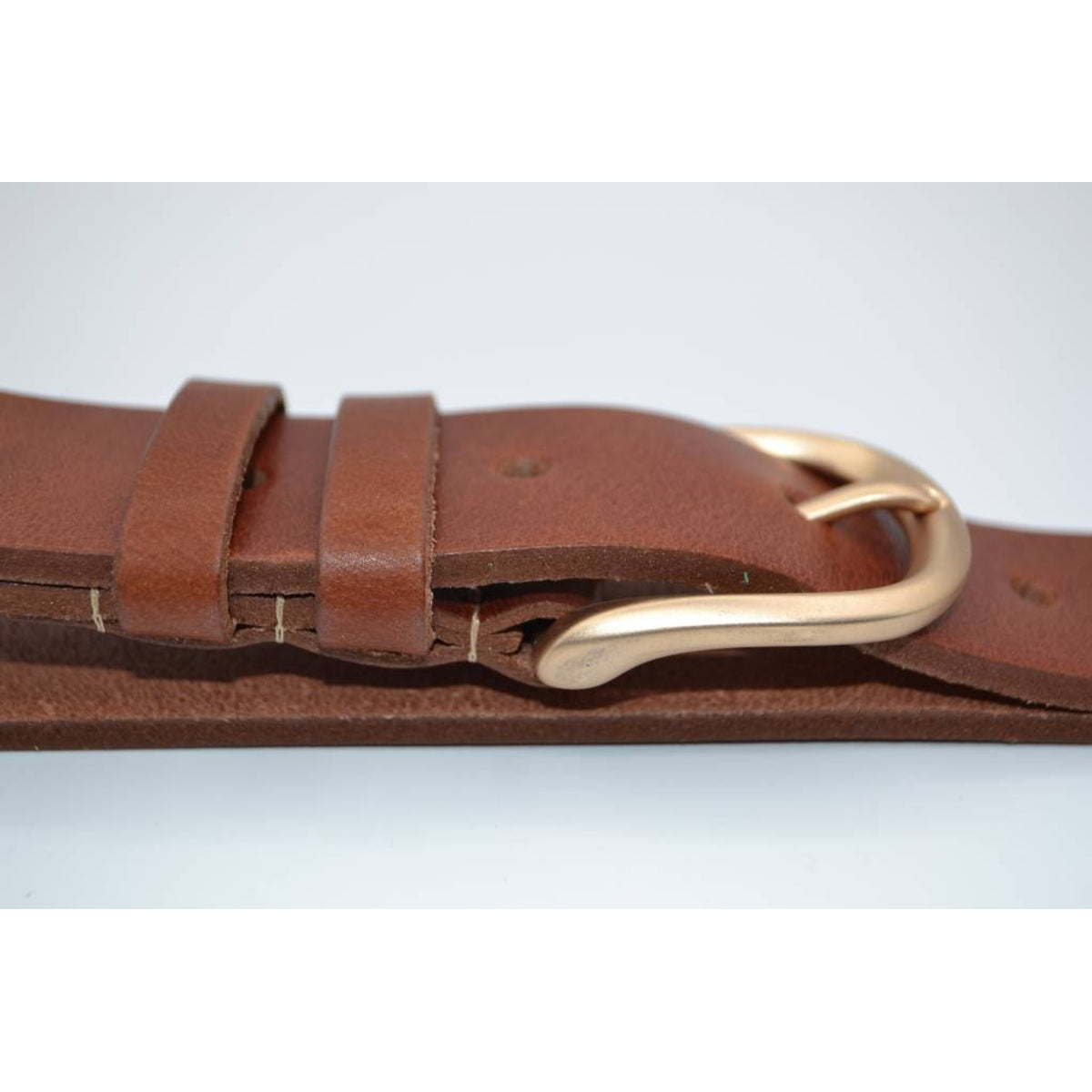 Nette cognac riem met gouden gesp 