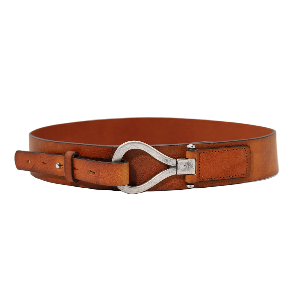 Taille riem cognac 6 cm breed met een speciale gesp. 