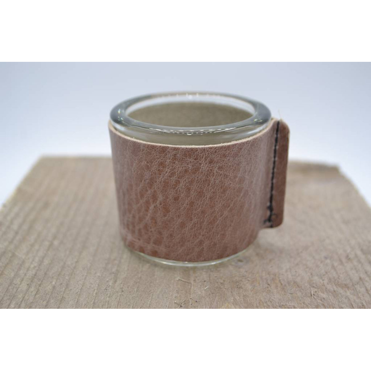 Kaarsenhouder voor theelicht. Glas en taupe leer