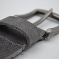 mooie strakke grijze volnerf jeansriem 