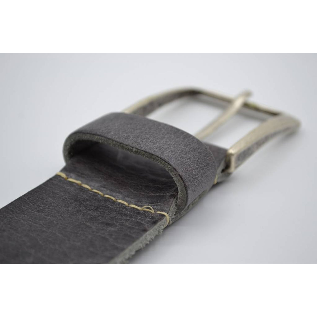 mooie grijze vintage volnerf jeansriem