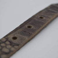 grijze 2cm brede krokodillen print damesriem