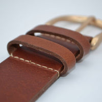 Nette cognac riem met gouden gesp 