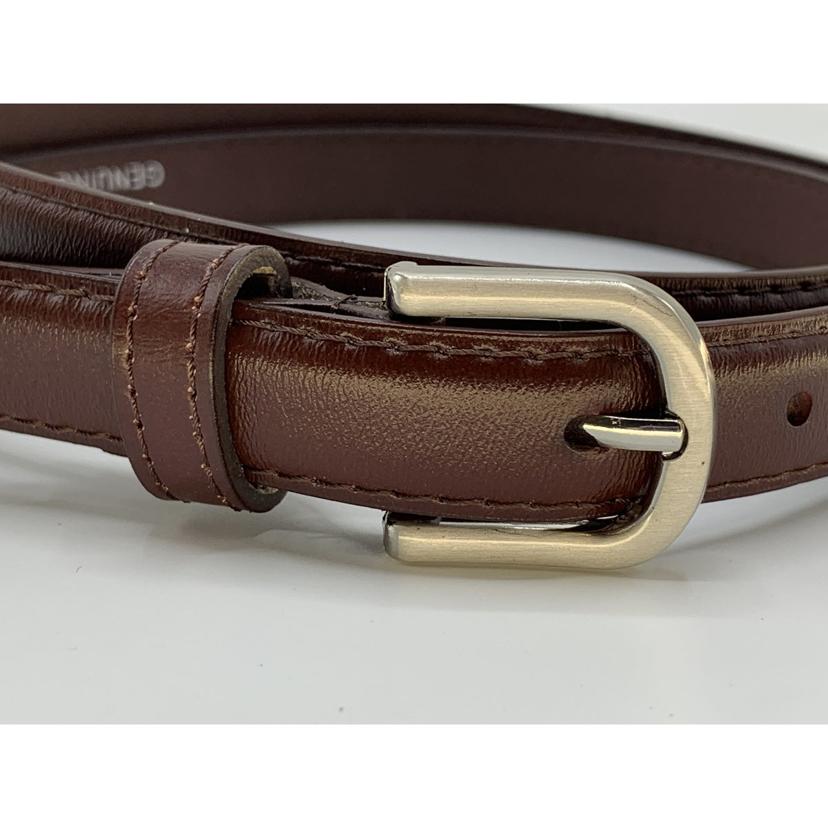Nette Bordeaux rode 2cm brede damesriem.
