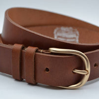 Nette cognac riem met gouden gesp 