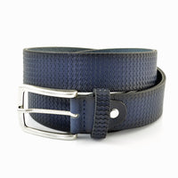 Blauwe 3,5cm brede riem gemaakt van Italiaans leer met een mooi patroon.
