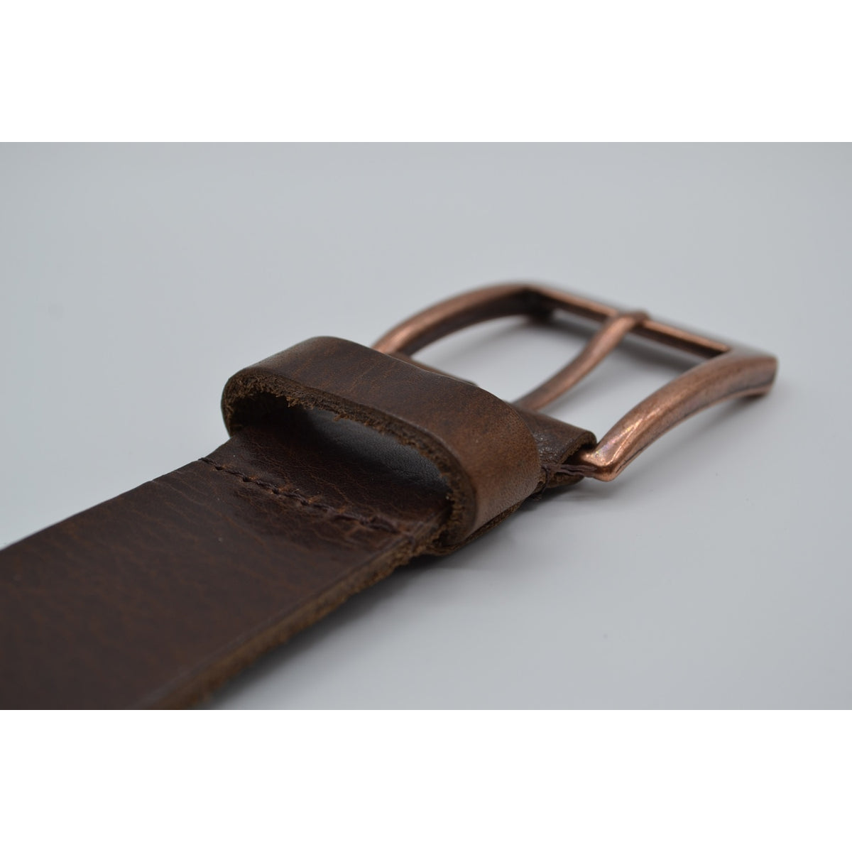 bruine italiaans volnerf lederen riem met bronzen gesp
