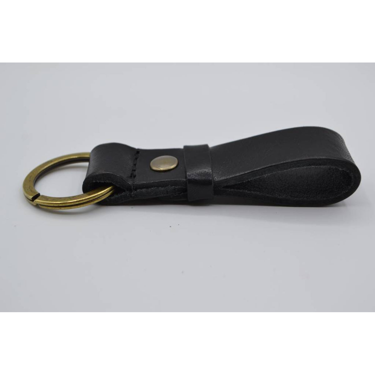 zwarte vintage sleutelhanger met naam of logo