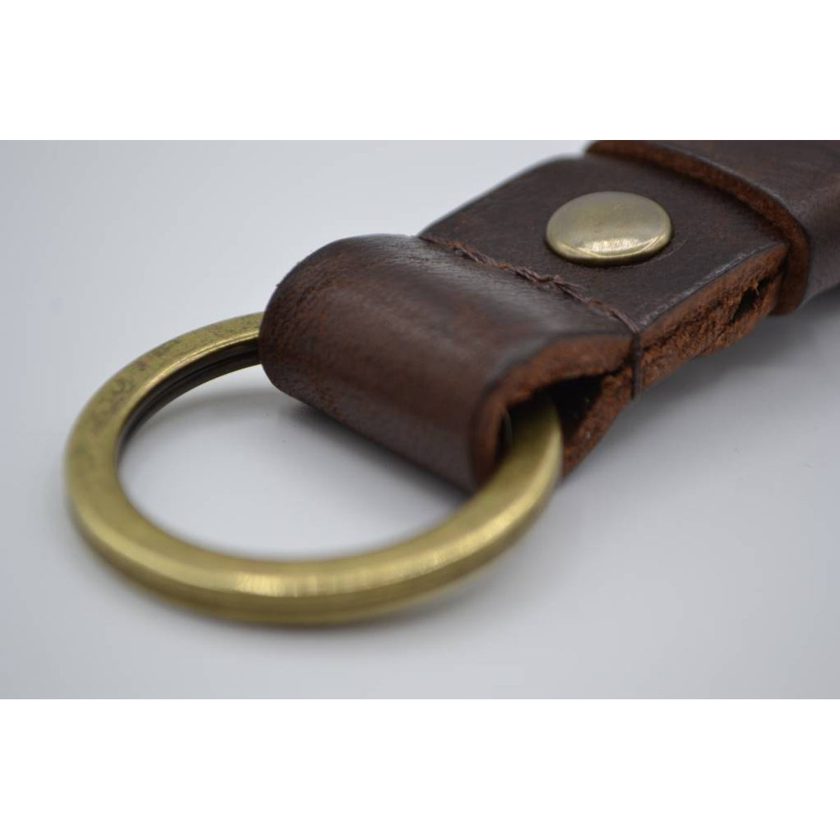 Bruine vintage sleutelhanger met naam of logo