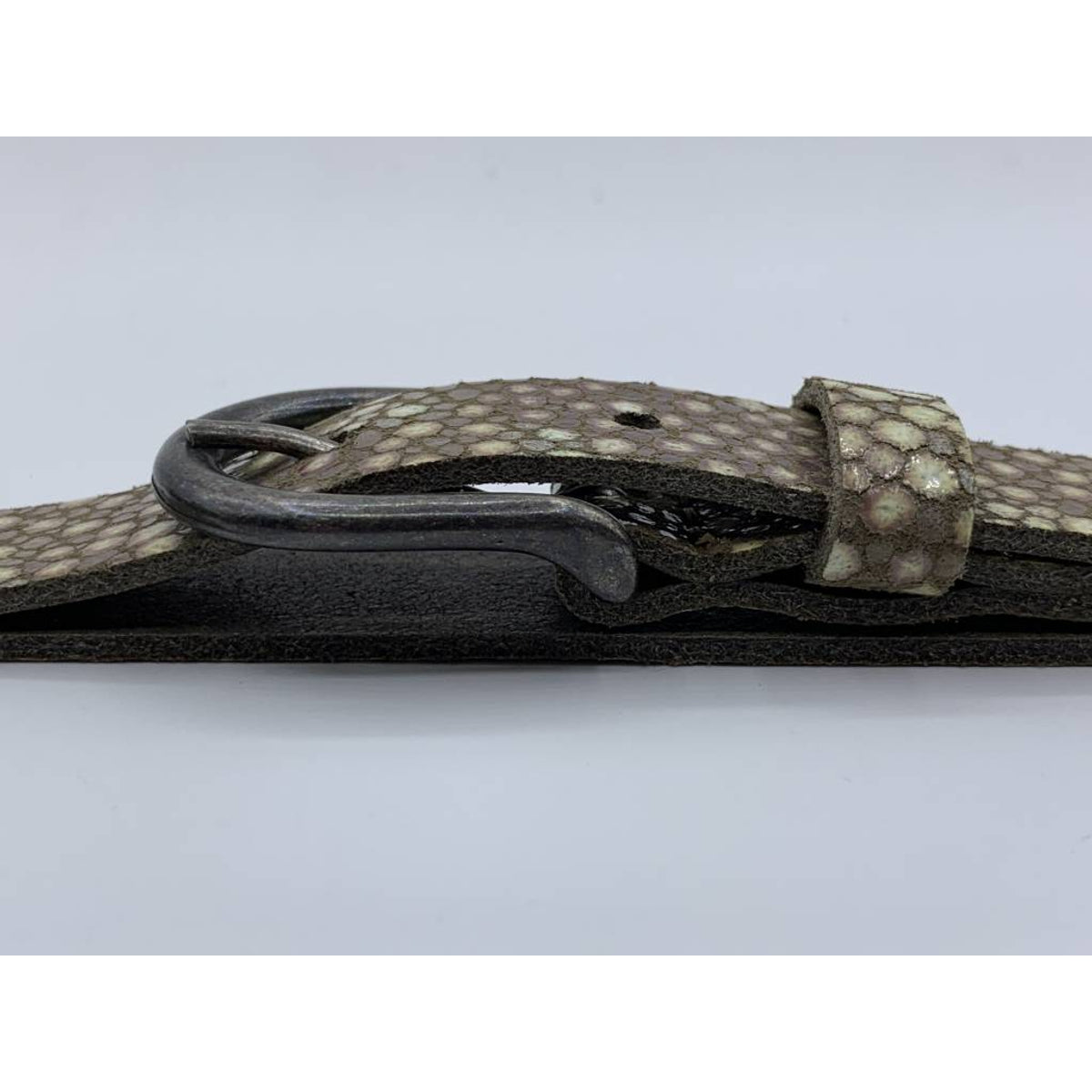 Damesriem van 2cm breed en speelse taupe rogge print.