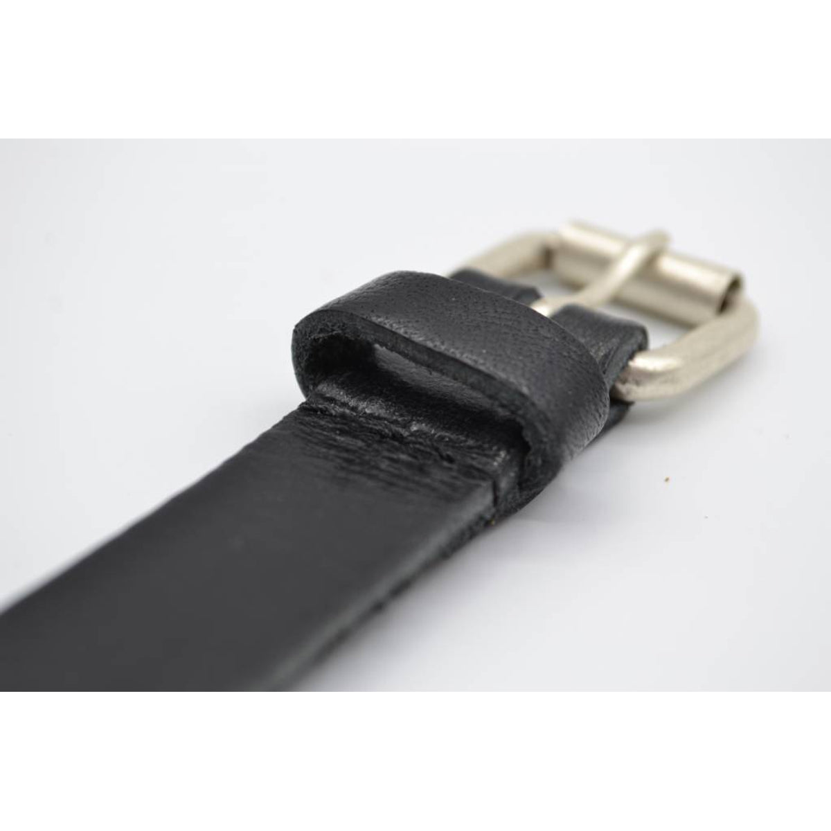 zwarte 20mm brede riem met bolstuds