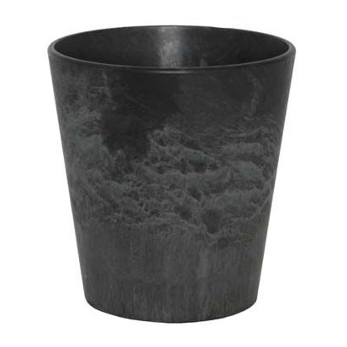 Kruidenrek met zwarte potjes. 