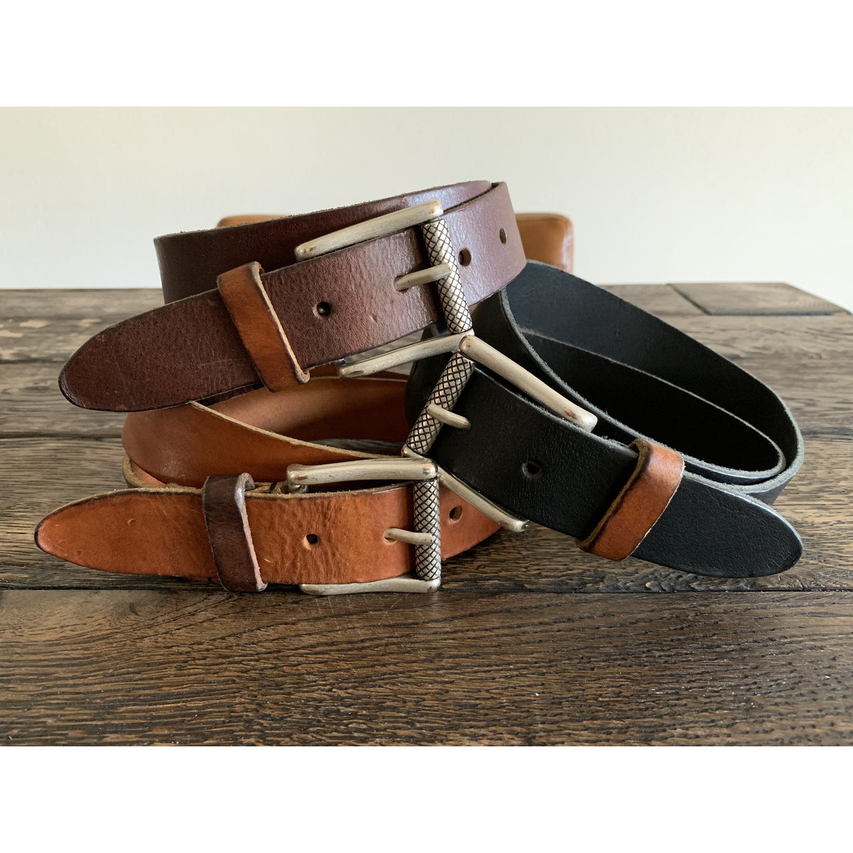 Stoere zwarte riem met gewassen vintage leer