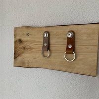 Sleutelplankje van hout inclusief 3 sleutelhangers van echt leer