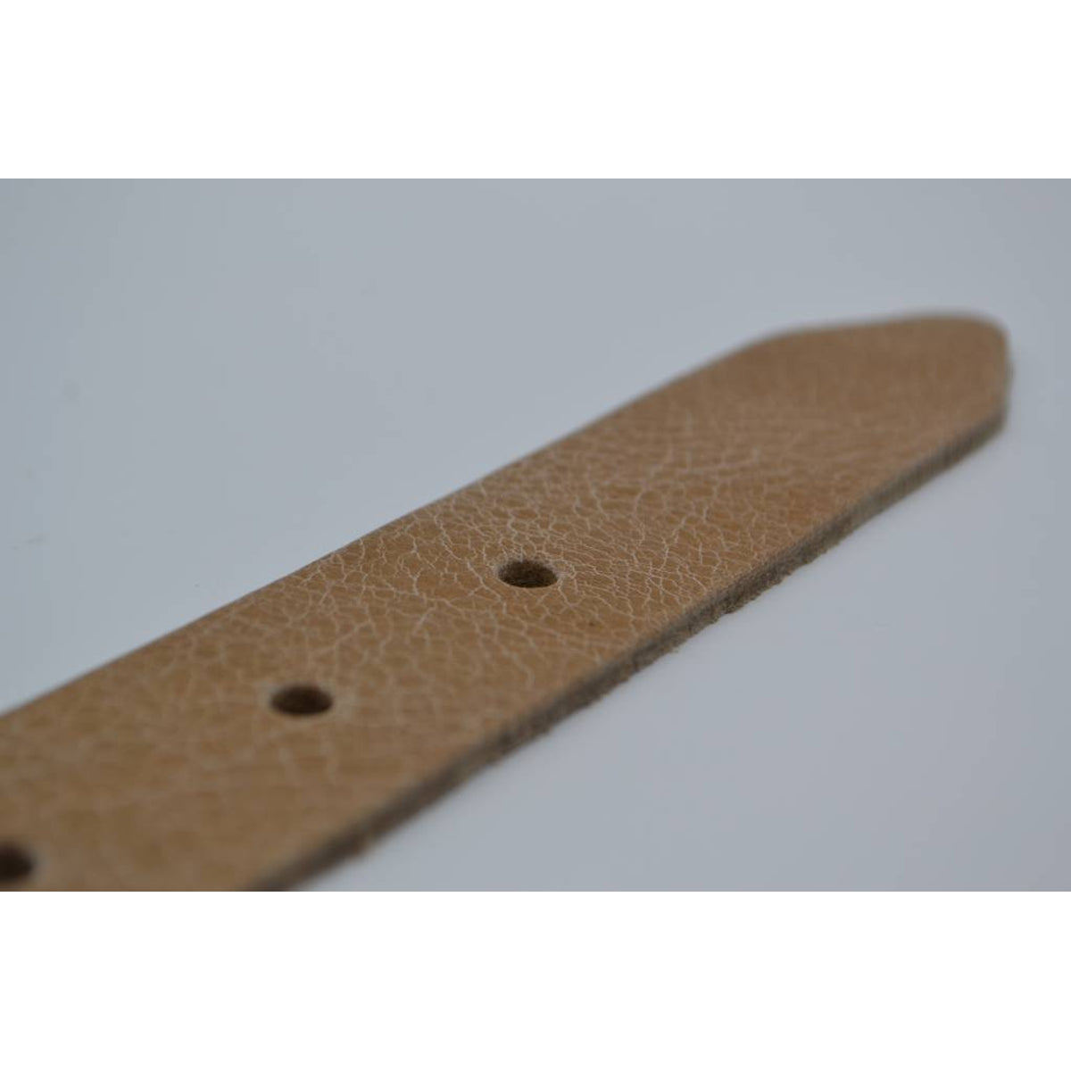 Taupe riem met studs en laserprint