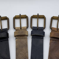 Stoere zand kleurige riem met gekreukt leer
