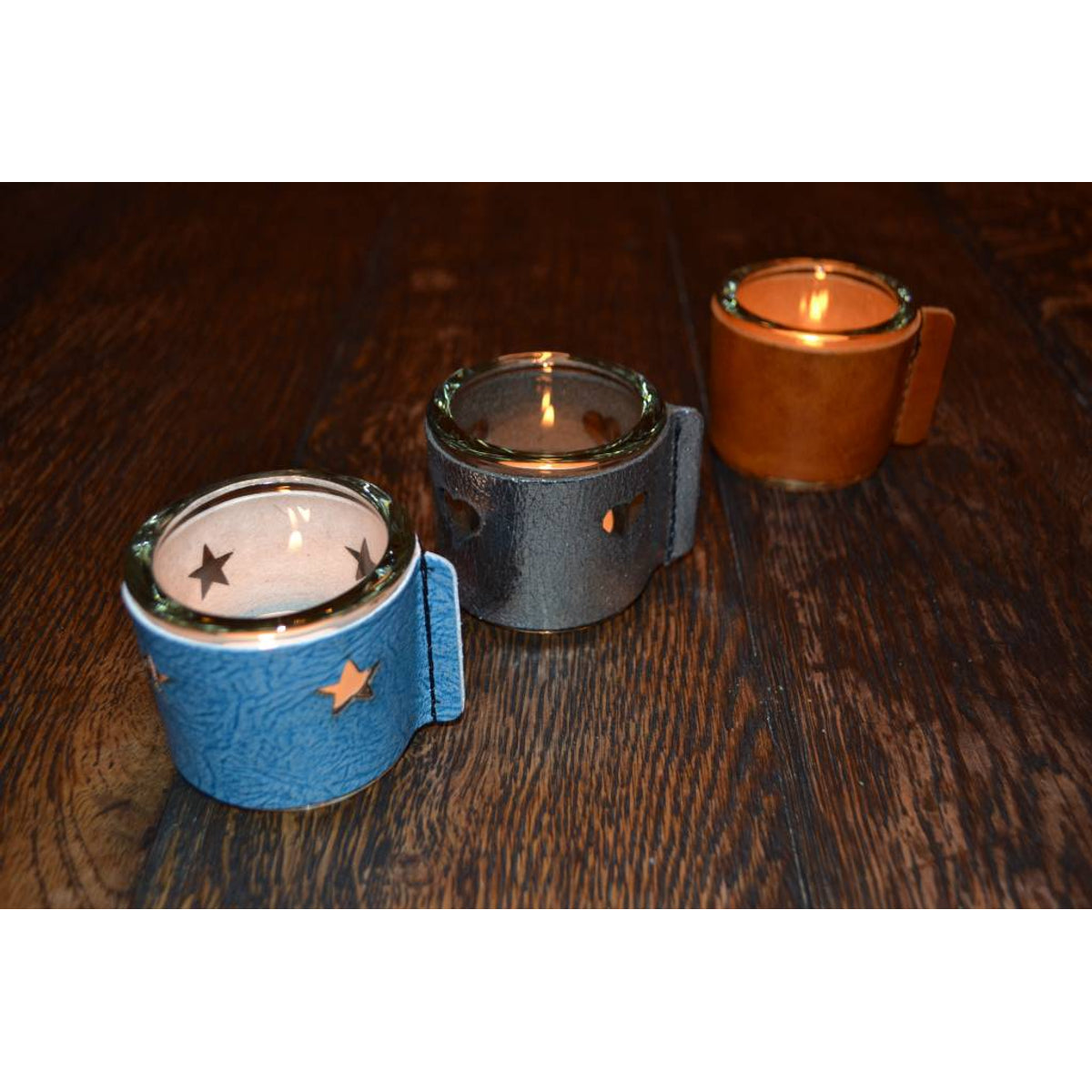Kaarsenhouder voor theelicht. Glas en bruin leer