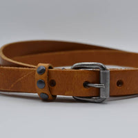 cognac 20mm brede riem met studs op de lus