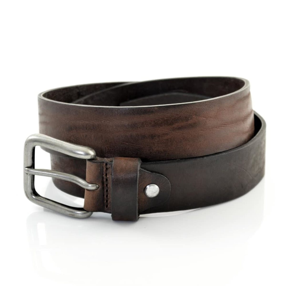 Bruine 3,5 cm brede riem met grove structuur. 