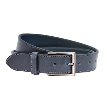 Perfect afgewerkte blauwe 35mm brede riem.