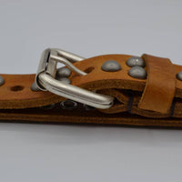 cognac 20mm brede riem met bolstuds