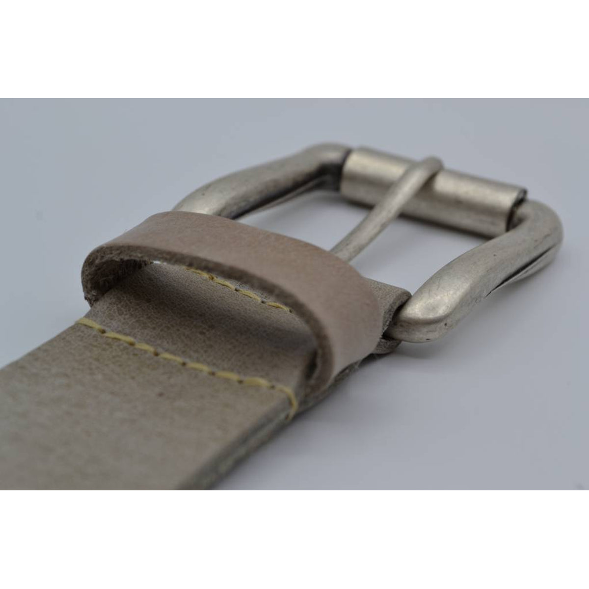 4cm taupe volle studriem van Italiaans volnerf leer