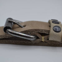 taupe 20mm brede riem met studs op de lus 