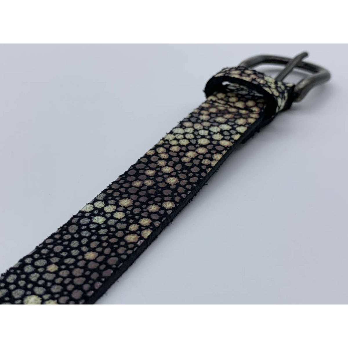 Damesriem van 2cm breed en speelse zwarte roggenprint