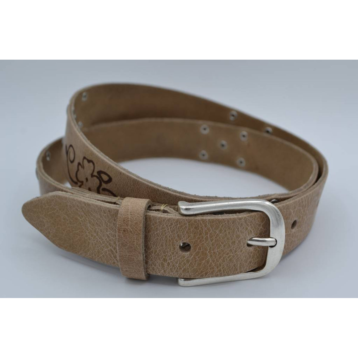 Taupe riem met studs en laserprint