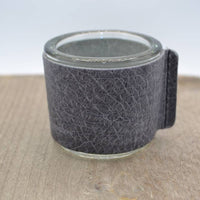 Kaarsenhouder voor theelicht met glas en grijs leer
