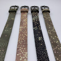 Damesriem van 2cm breed en speelse zwarte roggenprint