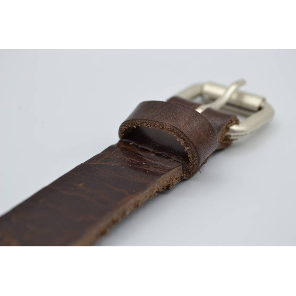 Bruine 20mm brede riem met bolstuds 